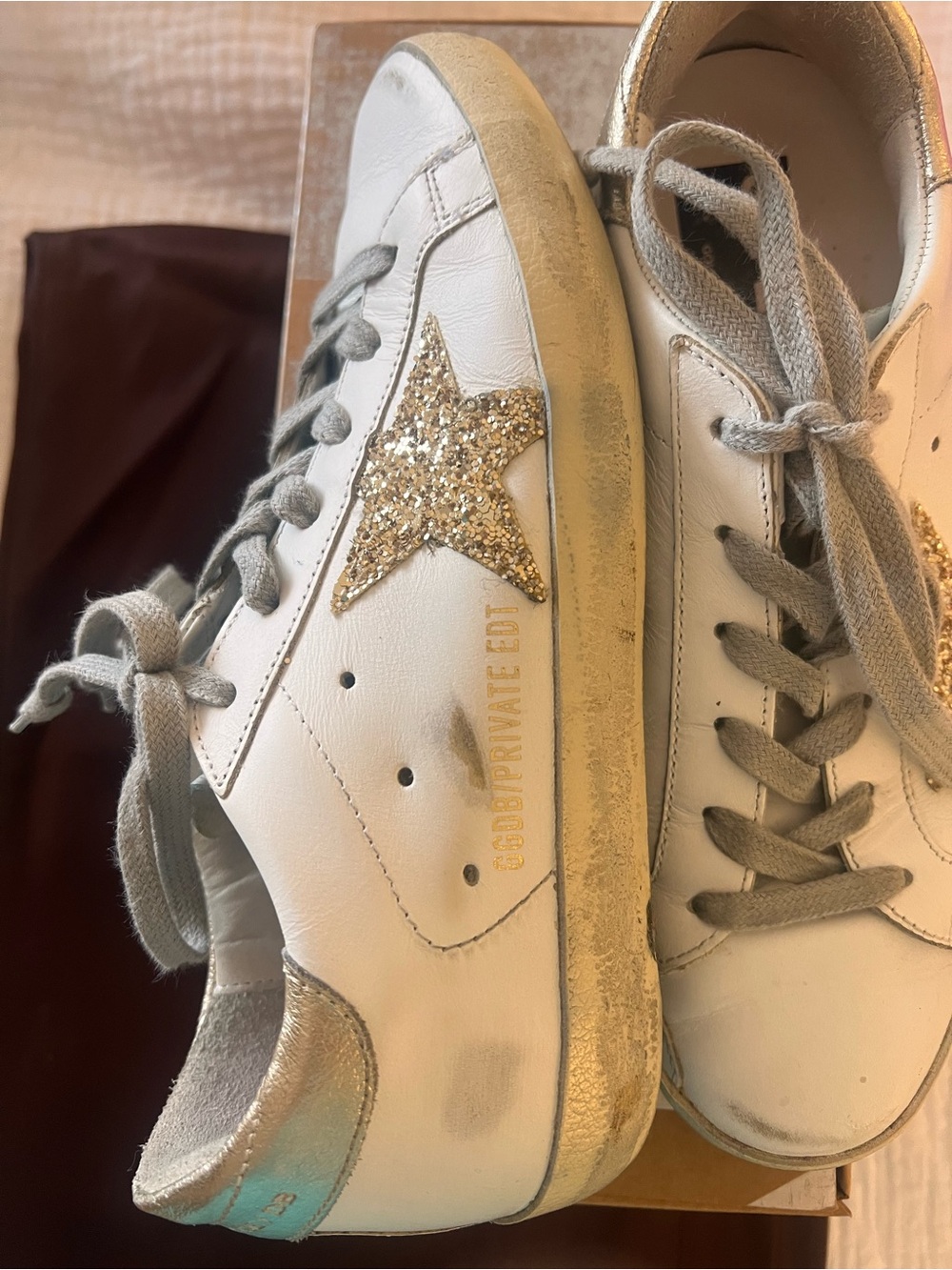 Golden Goose White Leather Sneakers with Gold Glitter Star. Superstar - Picture 3 of 7